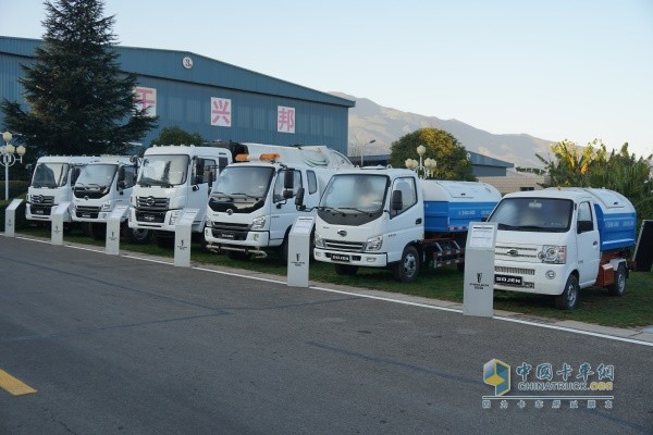 時駿汽車大理鄧川制造基地生產(chǎn)的時駿專用車