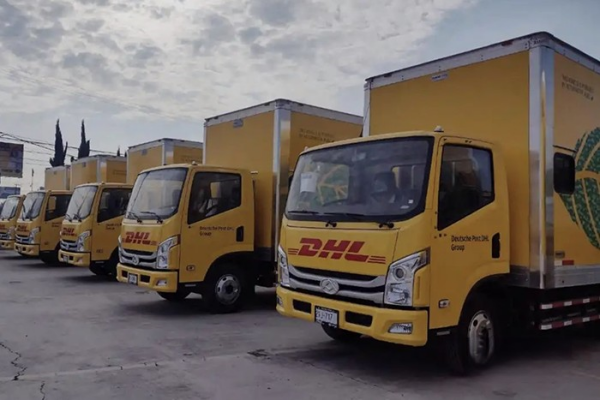 首批EC303純電輕卡交付DHL 上汽輕卡持續(xù)斬獲海外大單